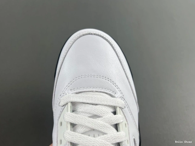 Bmlin Shoes JORDAN BLACK' AIR 'WHITE RETRO DD0587-110 5 0710